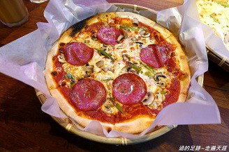 [台北pizza推薦] 信義區 - Maryjane Pizza 瑪莉珍披薩 (信義店) MJ's Pizza Bar ~ 平價美味的手工窯烤披薩，口味選擇多