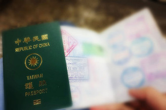 進入歐洲英國、德國、義大利 台灣護照享快速通關 超好用！
