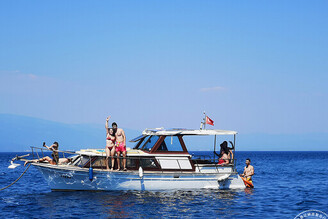 座落在愛琴海區域的古老濱海小鎮 阿里貝伊島是土耳其的渡假天堂！