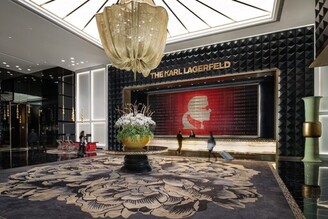 時尚迷必訪的三大熱點！一訪「時尚老佛爺」親手打造的設計酒店，二訪Louis Vuitton、Prada的餐飲空間