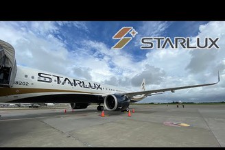 STARLUX 星宇航空 ✈️｜比翼雙飛七夕雙機 偽出國體驗｜俯瞰台灣真的超漂亮 TAIWAN Flight Travel【Joe愛到處玩】