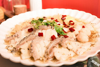 上海鄉村用掛保證的食材，推最「食」髦的有料酸菜魚