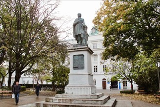 【Wien．走跳】維也納市區景點百水公寓、聖史蒂芬教堂、霍夫堡與卡爾教堂