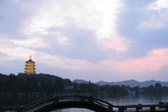 杭州西湖，賞月賞美景