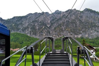 利用薩爾斯堡卡搭纜車上溫特斯山（Untersberg）和搭船遊薩爾河