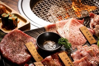 老饕必吃！推薦2家高CP值日本和牛燒肉 匠人刀工、獨門醬汁好講究