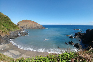 宜蘭半日遊:蘇澳海產玻璃海灘