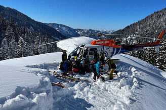 土耳其直升機滑雪季開跑 卡奇卡爾山吸引眾多冒險愛好者前往