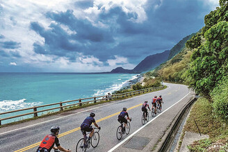 響應世界自行車日 時速15公里感受北海岸的美好