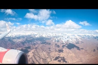 降落列城機場飛行紀錄很有西藏的既視感啊！北北印拉達克自由行全紀錄1旅行路上見！