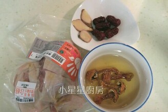 天冷喝熱湯～巴西蘑菇紅棗雞湯