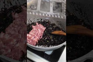 追劇炸醬麵 cooking