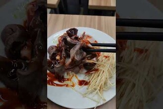 今天你晚餐必須推一下他們的鴨腿飯！鴨鐘予原味當歸鴨 鴨肉飯 鴨腿飯 平民美食 美食推薦 德瑞克流浪日誌