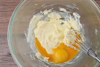 鳳梨變甜點！夏日來份「鳳梨奶油塔」