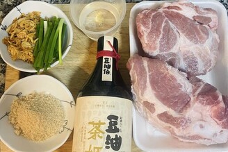 不油膩！軟嫩入味的「家傳滷梅花肉」