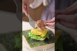 無米海苔飯糰(豆腐版)想吃飯糰又怕胖高蛋白無米飯糰來啦！