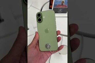 iPhone17 這個綠色真的超美的