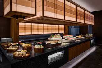 台北寒舍艾美酒店「探索廚房」空間擴增！一次盡享50款海味佳餚、30款精緻日料與20款可口甜點