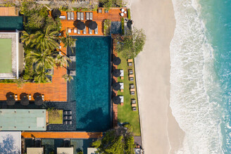 入住華欣V別墅-美憬閣精選酒店！享受私人泳池別墅、海灘與專屬管家服務